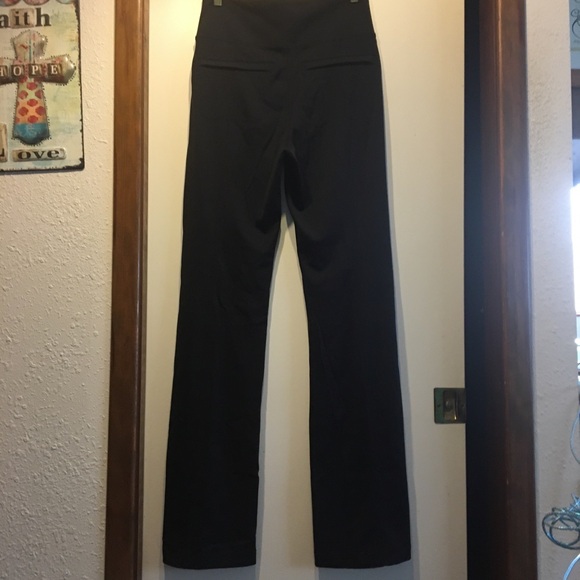 ATHLETA Straight Leg Pant. Size Small/Tall. Designed in San Francisco. - Picture 2 of 5